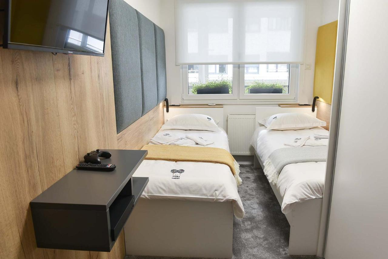 Astra Urban Garden Apartment, 2 Garage Parking Spaces Zagreb Luaran gambar