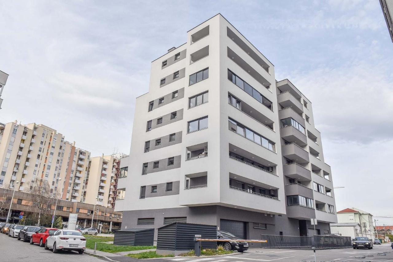 Astra Urban Garden Apartment, 2 Garage Parking Spaces Zagreb Luaran gambar
