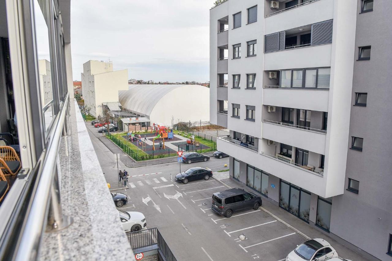 Astra Urban Garden Apartment, 2 Garage Parking Spaces Zagreb Luaran gambar