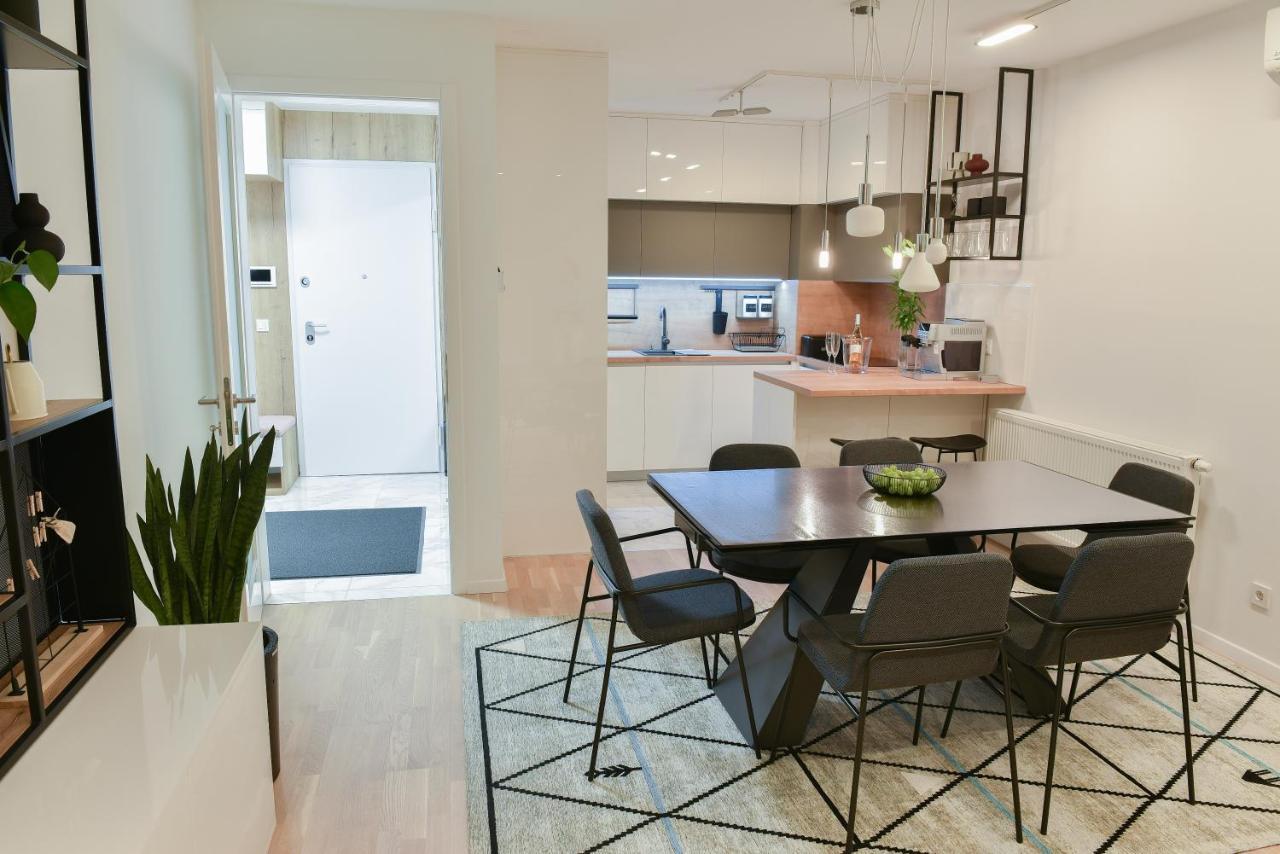Astra Urban Garden Apartment, 2 Garage Parking Spaces Zagreb Luaran gambar
